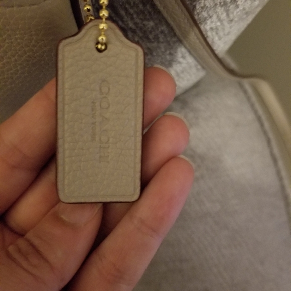 Coach Crossbody- leather - Picture 5 of 5